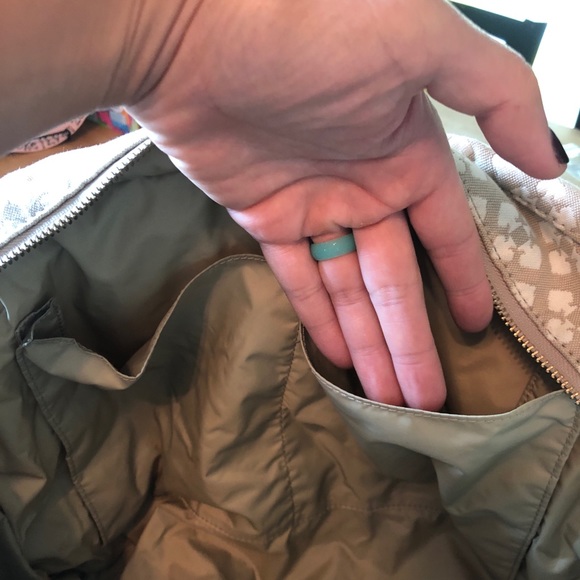 Kate Spade Work Bag/Diaper Bag - Picture 8 of 8